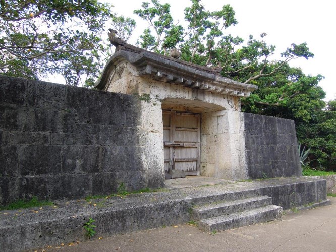 ../Images/2013_summertravel-okinawa_89_20150203_2040597886.jpg